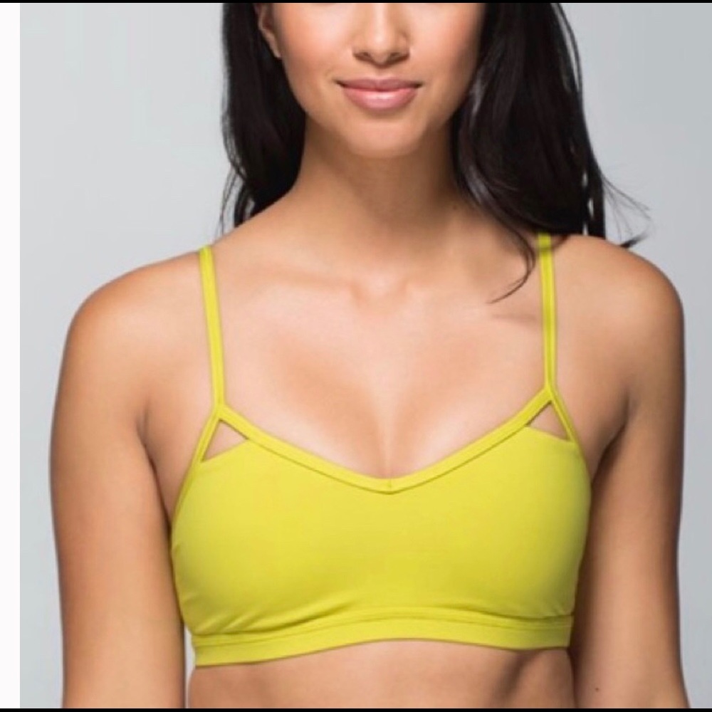 Lululemon seek the heat bra almost pear